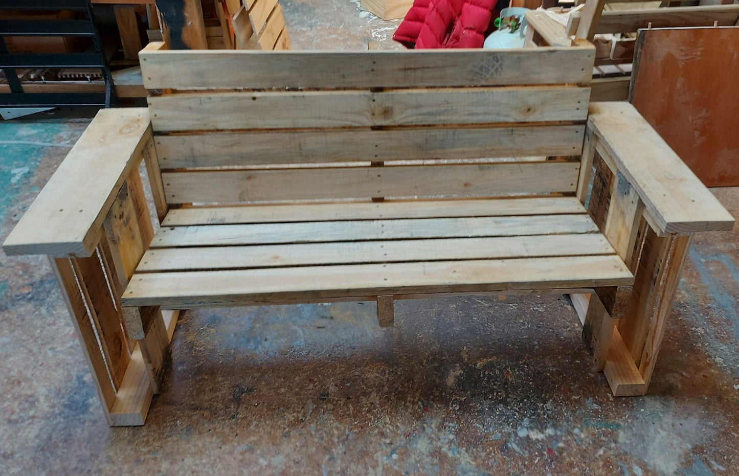Upcycled Rustic Outdoor Bench (Pallet Timber)