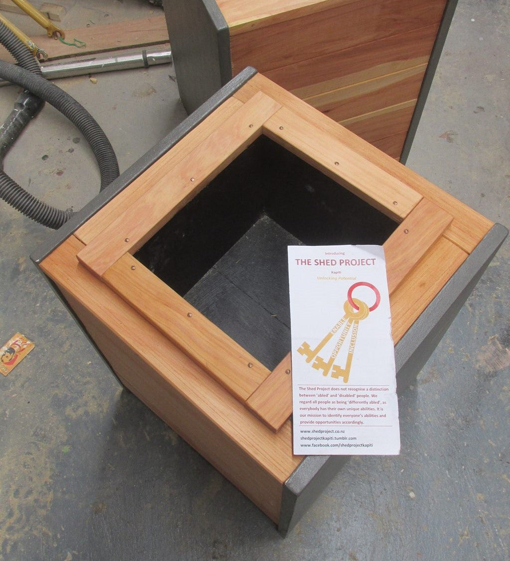 Cube Patio Planter Box