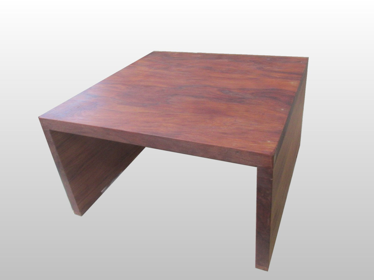 Patisserie Riser Wide Tall Square