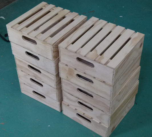 10 Wooden Gift Boxes with Slatted Lids