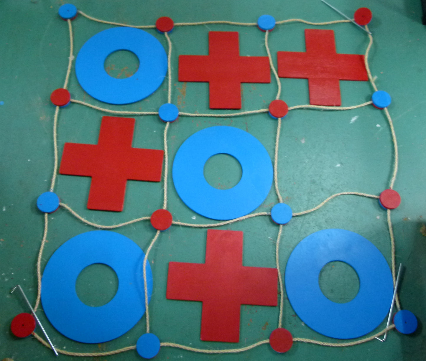 Giant Noughts and Crosses Game