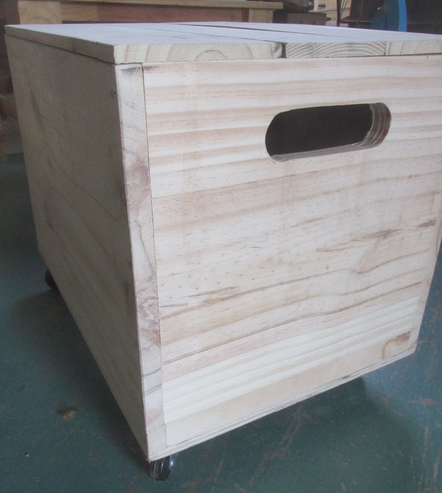 Record Crate on Castors