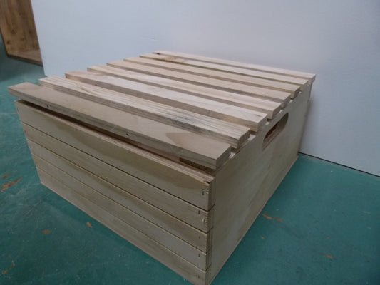 Gift Box with Slatted Lid